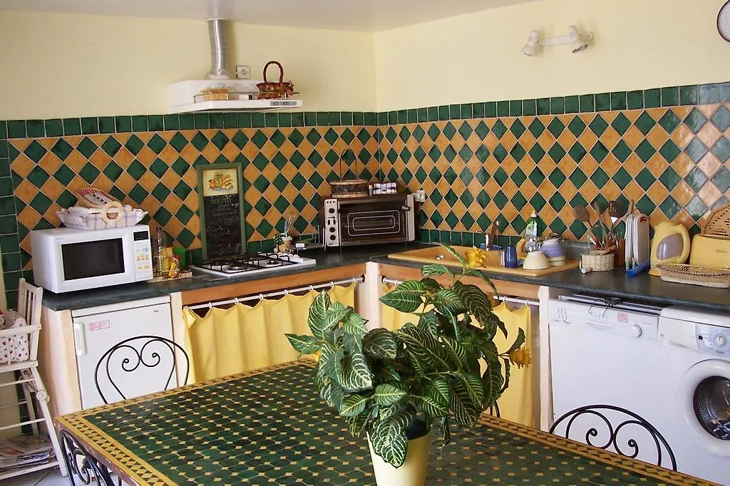 Le Fenouillet Chambres D'hotes-1